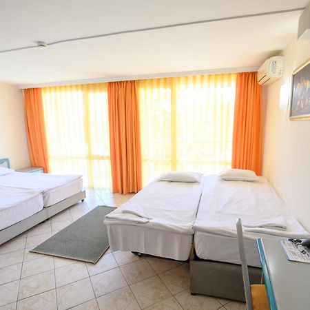 Hotel Iskar & Aquapark Napospart Kültér fotó