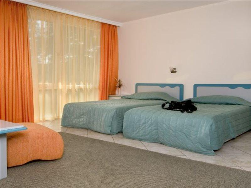 Hotel Iskar & Aquapark Napospart Kültér fotó