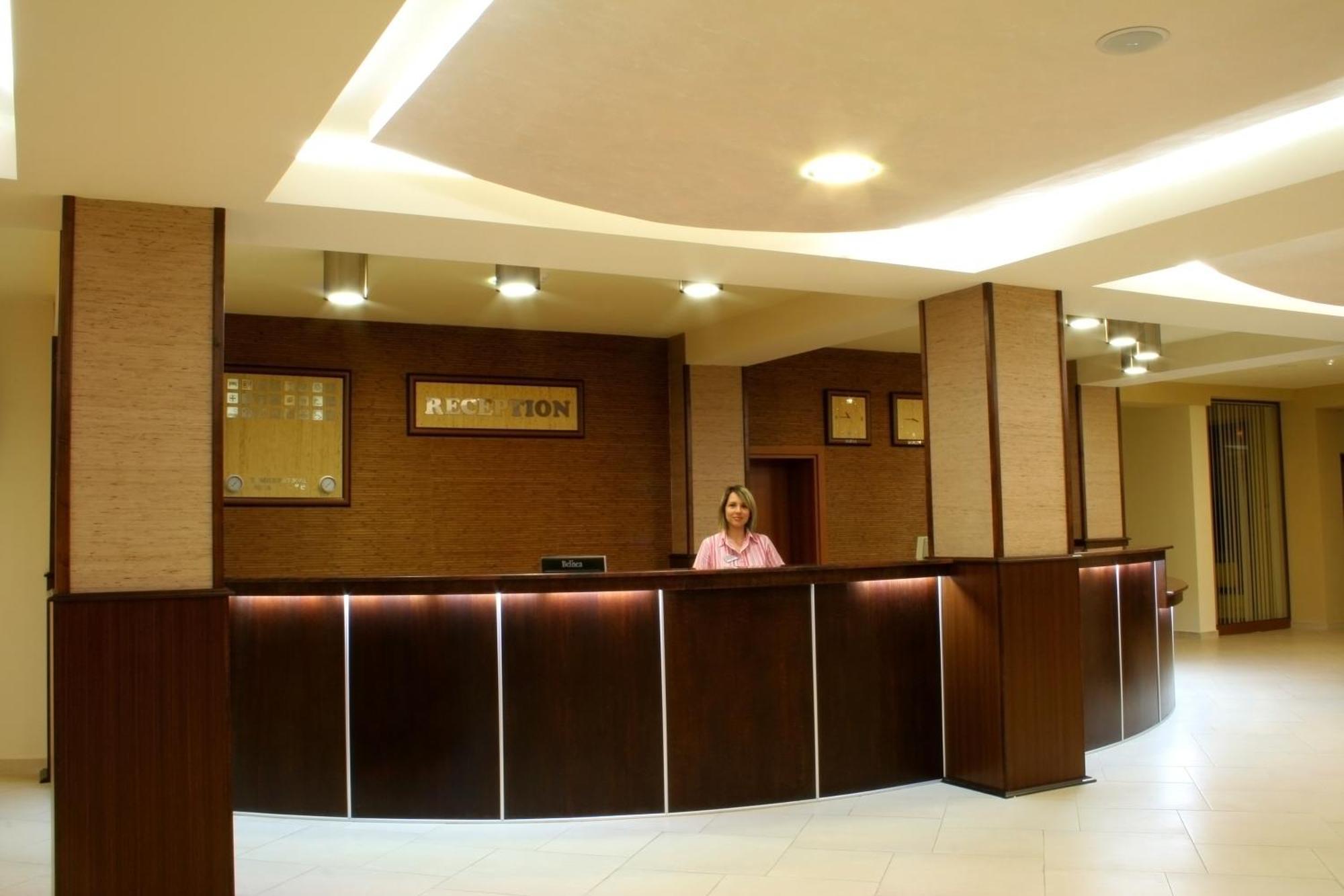 Hotel Iskar & Aquapark Napospart Kültér fotó