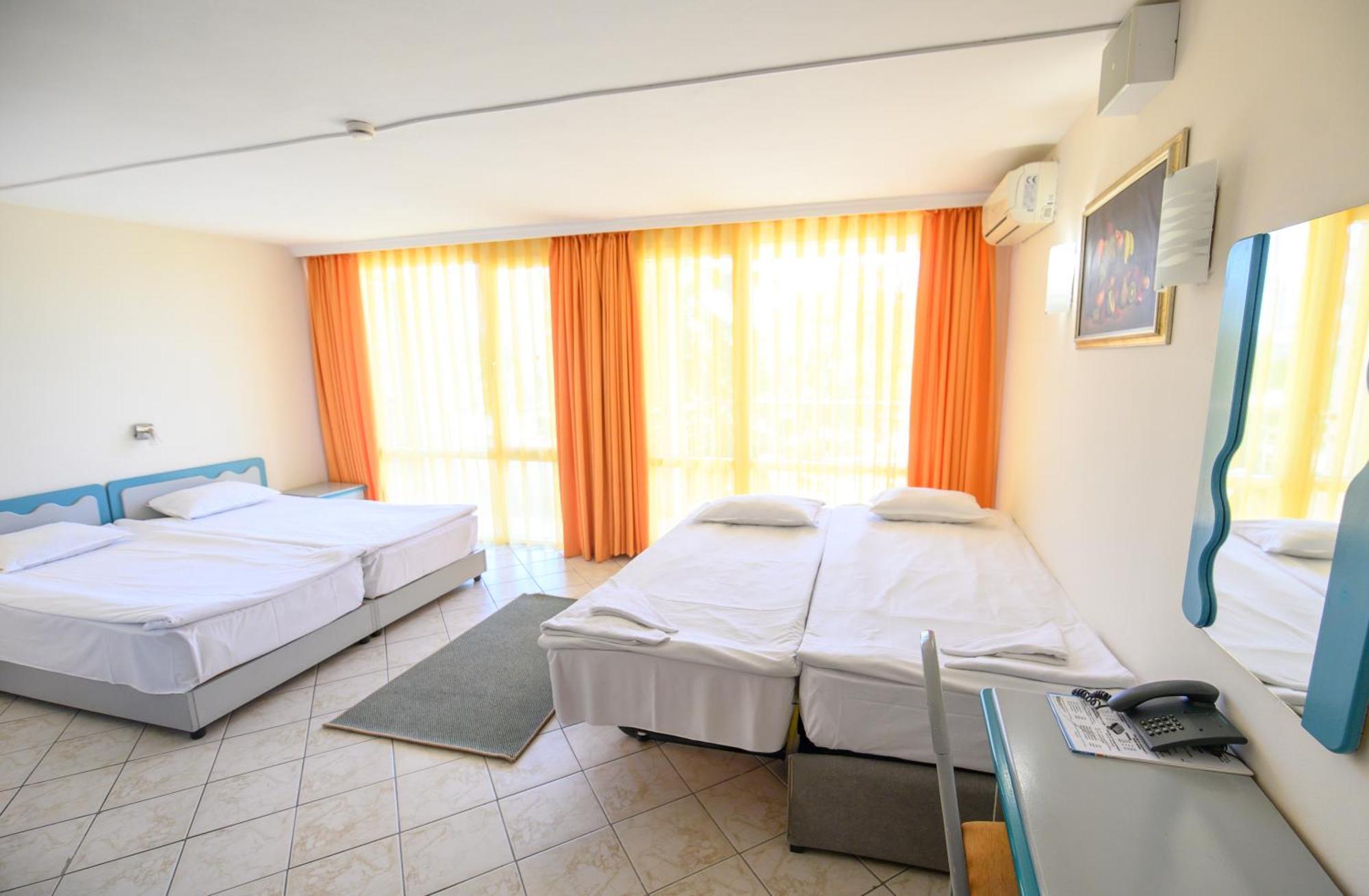 Hotel Iskar & Aquapark Napospart Kültér fotó