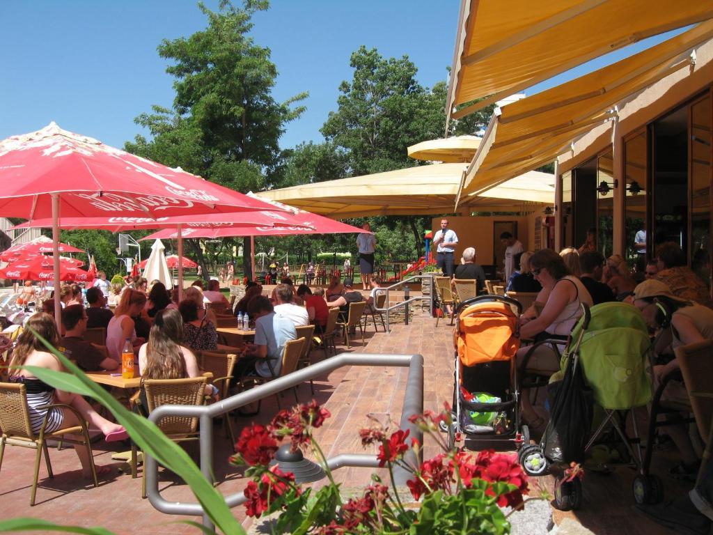 Hotel Iskar & Aquapark Napospart Kültér fotó