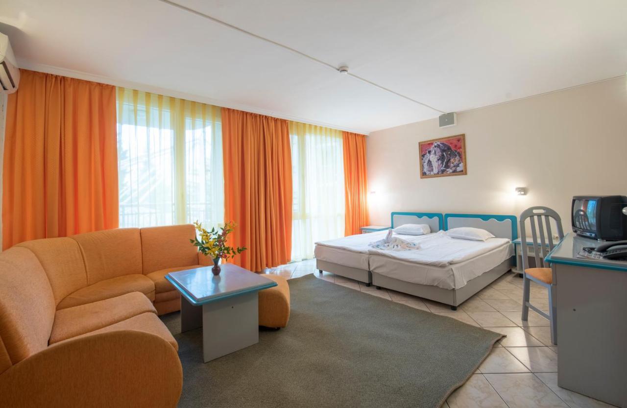 Hotel Iskar & Aquapark Napospart Kültér fotó